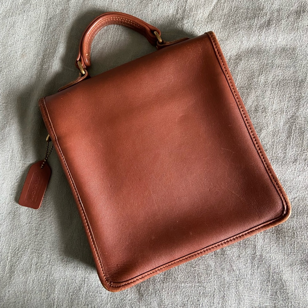 VINTAGE Coach 5130 Station Bag Tan Leather - Picture 2 of 6